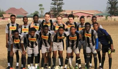  Volunteering Tourism 